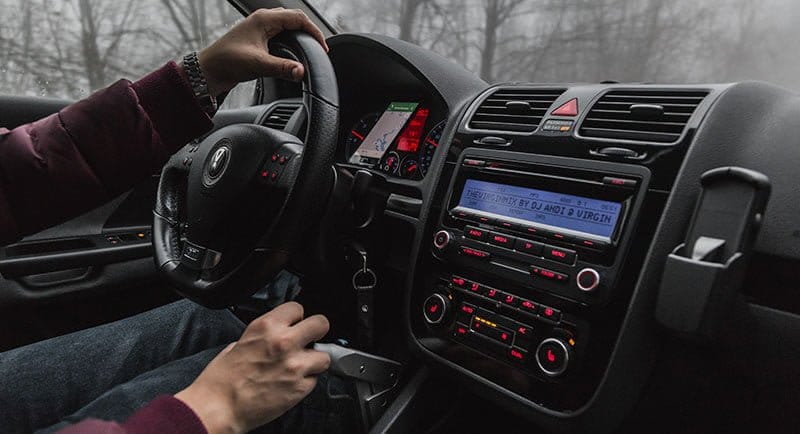 Common Problems and Solutions of Your Car Stereo System
